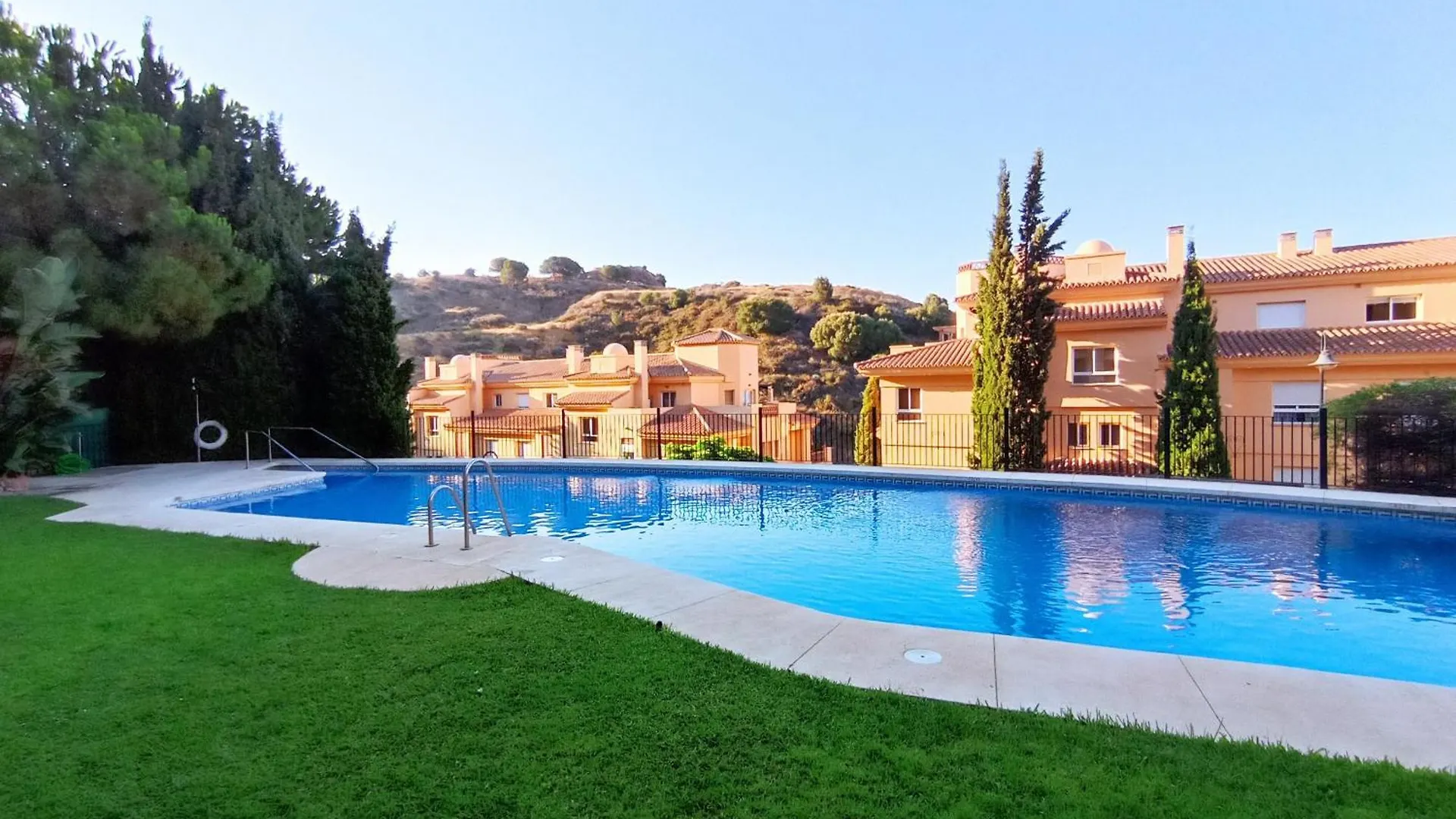 Cozy Rentals Princess - Sun, Golf, Mountain Mijas